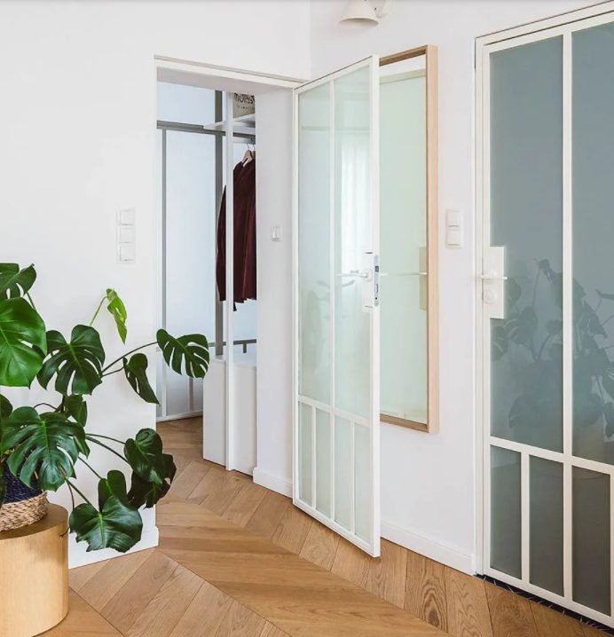 Sự kết hợp hoàn hảo chất liệu hiện đại với gam màu mộc mạc